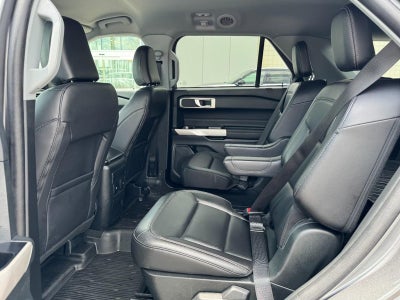 2023 Ford Explorer XLT 4WD