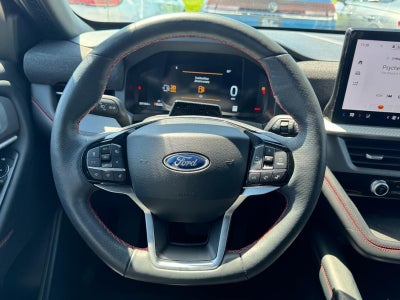 2025 Ford Explorer ST-Line 4WD