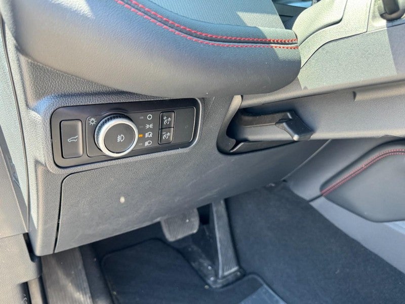 2025 Ford Explorer ST-Line 4WD