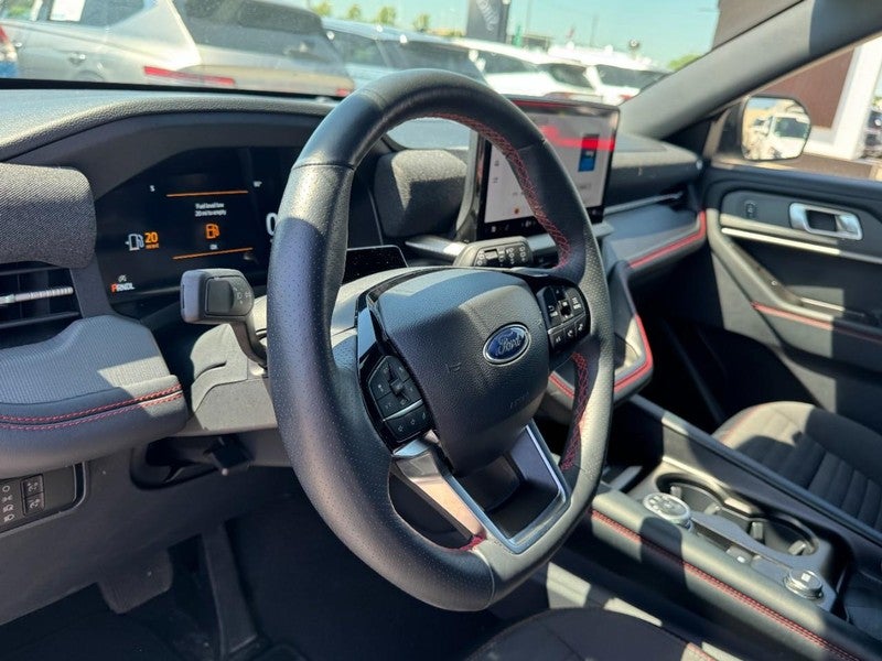 2025 Ford Explorer ST-Line 4WD