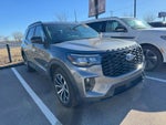 2025 Ford Explorer ST-Line 4WD