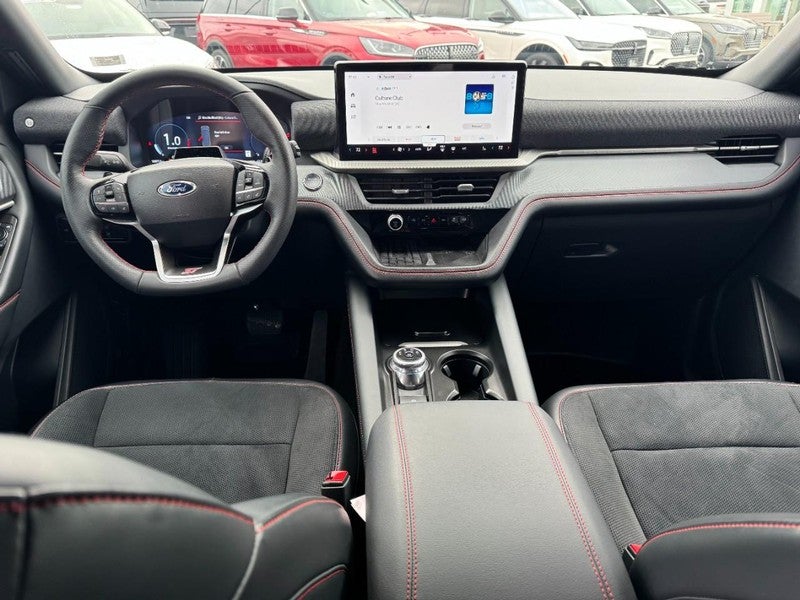2025 Ford Explorer ST RWD