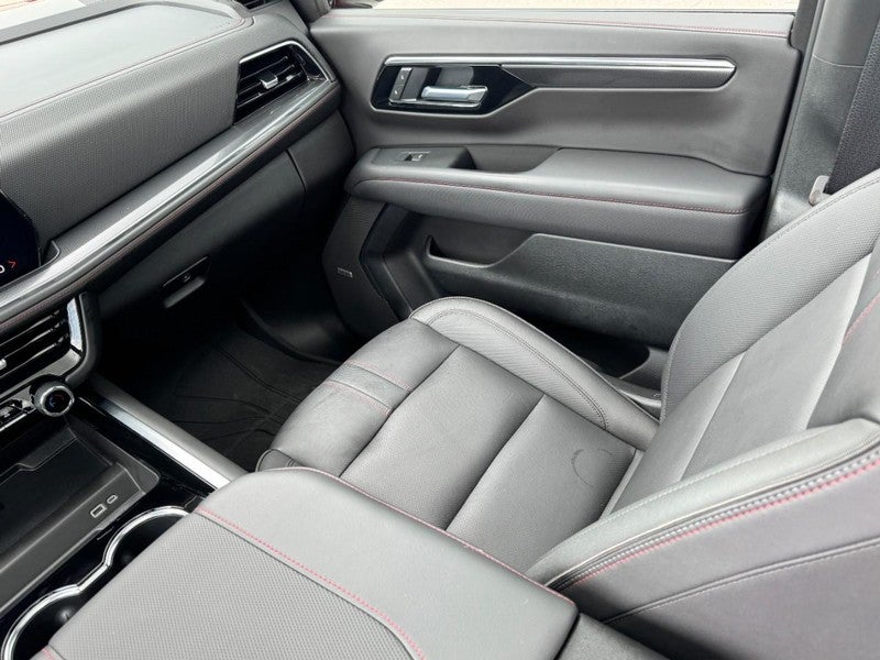 2025 Chevrolet Tahoe 4WD 4dr RST
