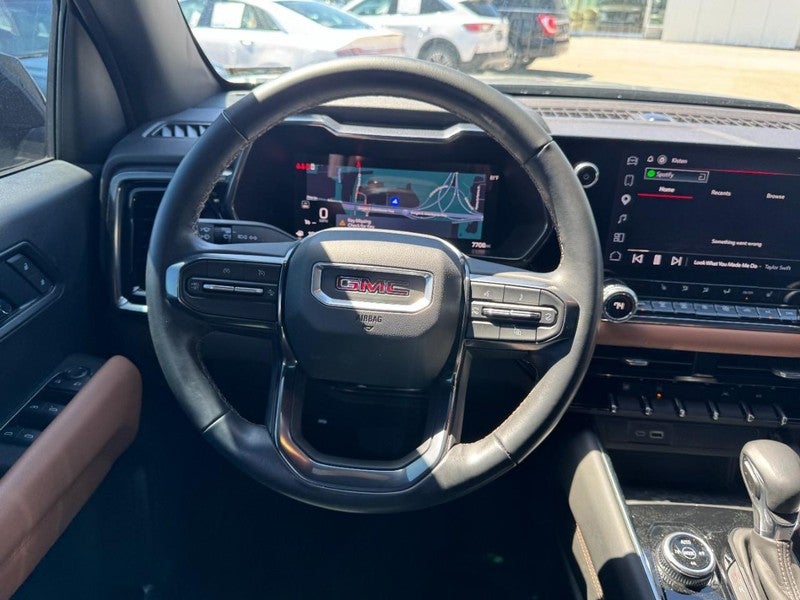 2025 GMC Canyon 4WD Crew Cab AT4