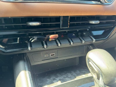 2025 GMC Canyon 4WD Crew Cab AT4