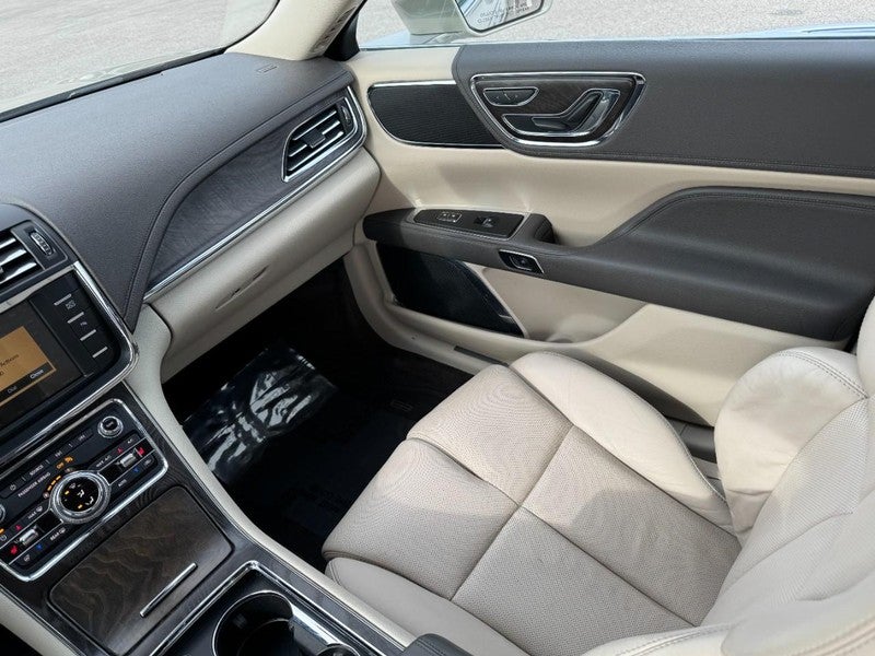 2017 Lincoln Continental Select FWD