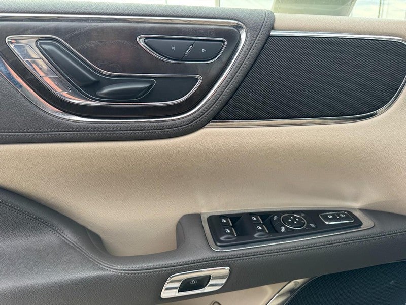 2017 Lincoln Continental Select FWD