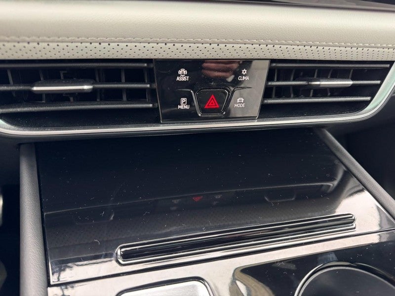 2025 Volkswagen Atlas Cross Sport 2.0T SEL Premium R-Line 4MOTION