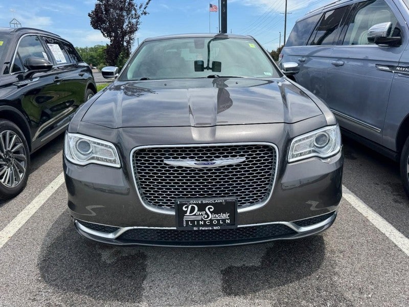2020 Chrysler 300 Touring L RWD