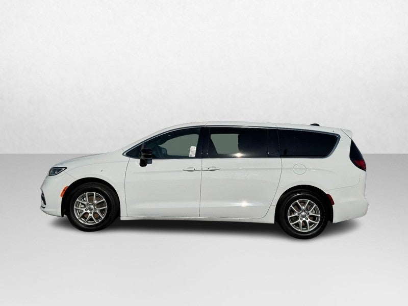 2025 Chrysler Pacifica Select FWD