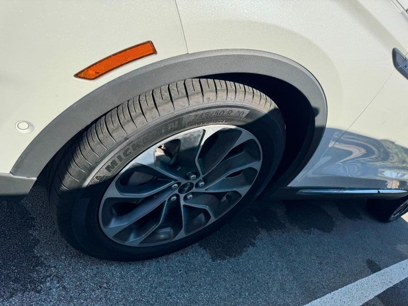 2021 Lincoln Nautilus Reserve FWD