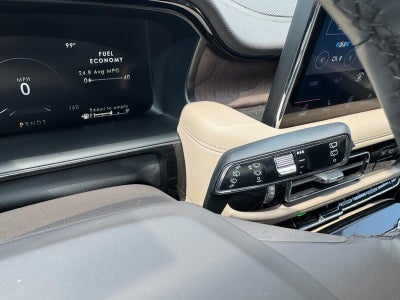 2023 Lincoln Nautilus Reserve FWD