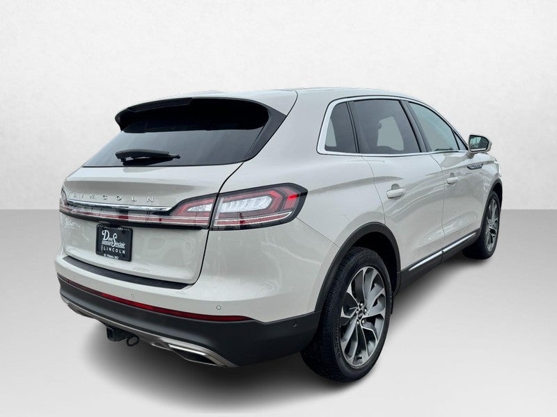 2022 Lincoln Nautilus Reserve FWD