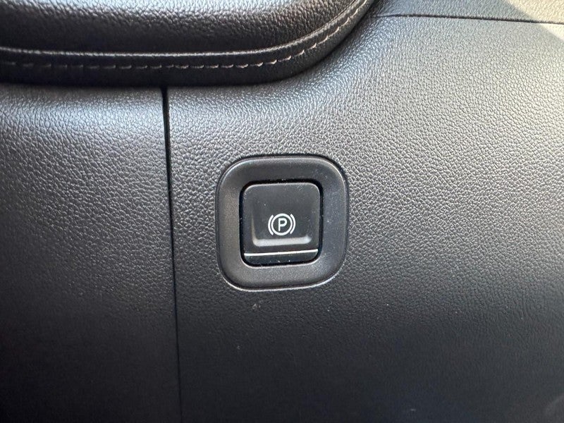 2020 GMC Sierra 1500 4WD Crew Cab 147" SLT