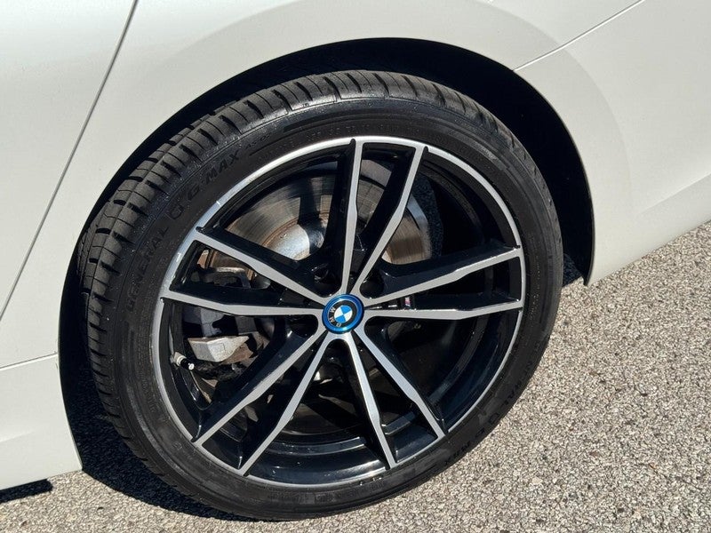 2022 BMW 3 Series 330e xDrive Plug-In Hybrid North America