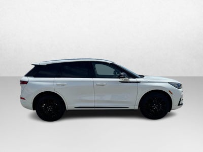 2023 Lincoln Corsair Standard AWD