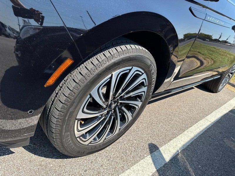 2025 Lincoln Navigator Black Label 4x4