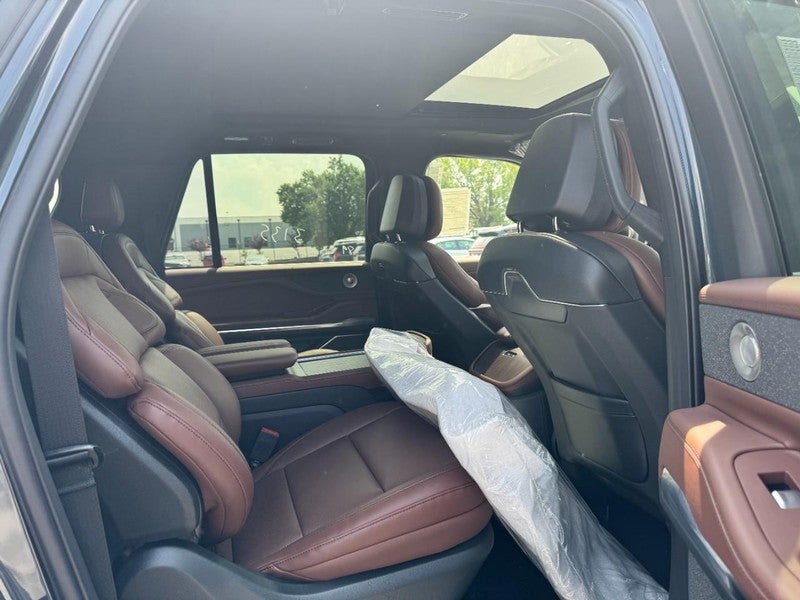 2025 Lincoln Navigator L Reserve 4x4