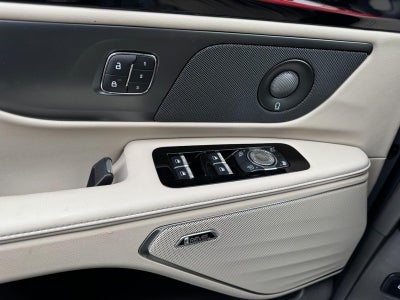 2025 Lincoln Nautilus Premiere AWD