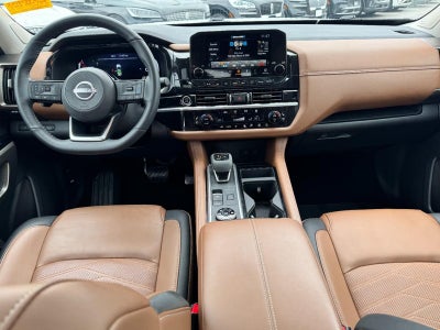 2024 Nissan Pathfinder Platinum 4WD