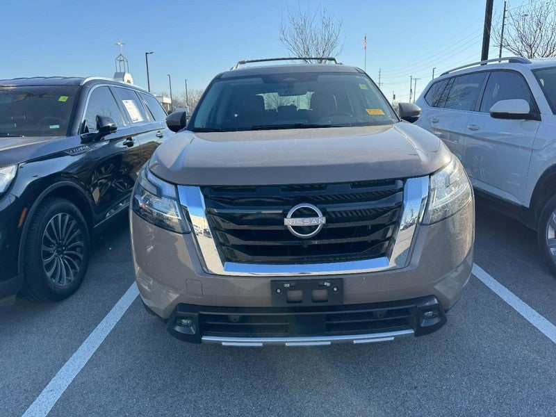 2023 Nissan Pathfinder Platinum 4WD