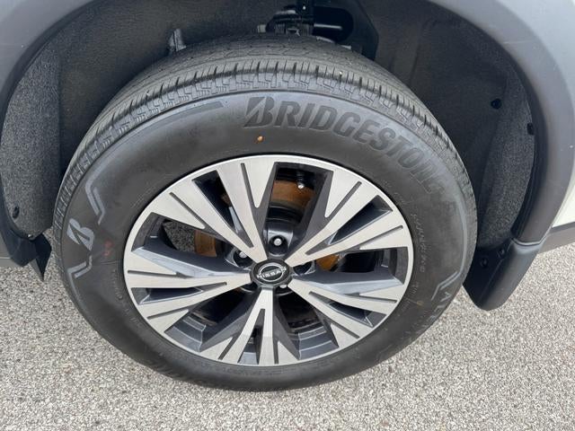 2023 Nissan Rogue FWD SV