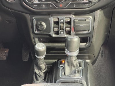 2019 Jeep Wrangler Unlimited Sahara Altitude 4x4