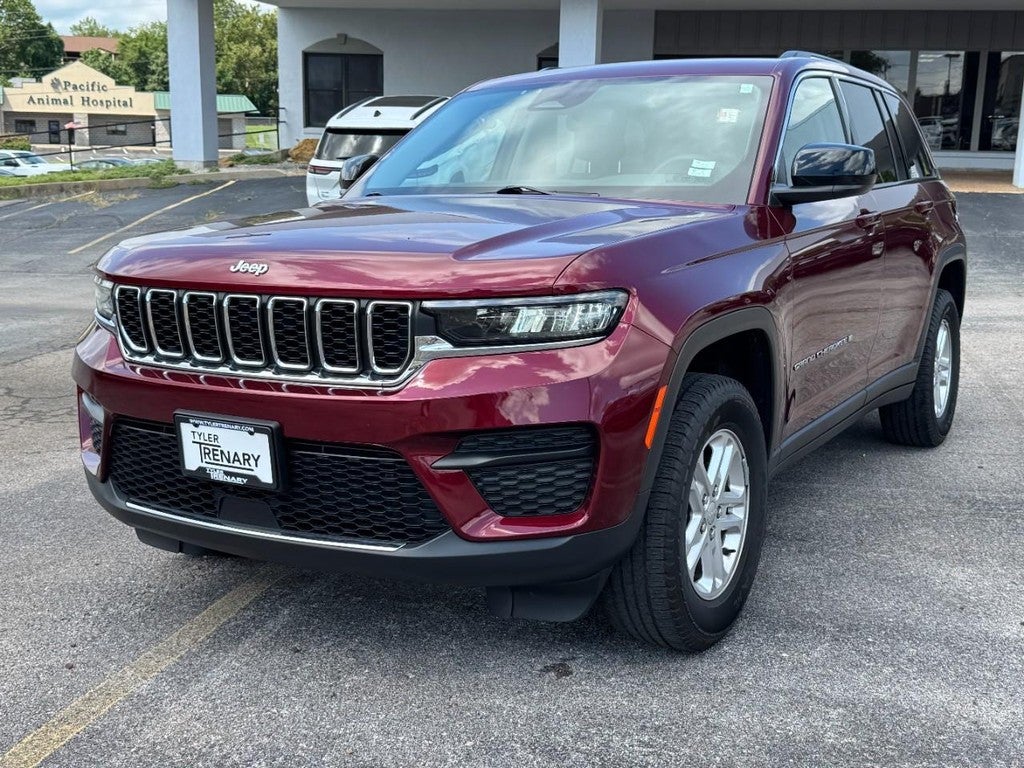 2023 Jeep Grand Cherokee Laredo 4x4