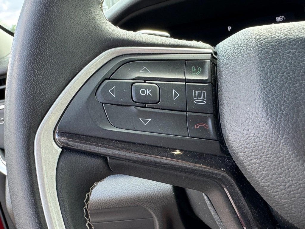 2023 Jeep Grand Cherokee Laredo 4x4