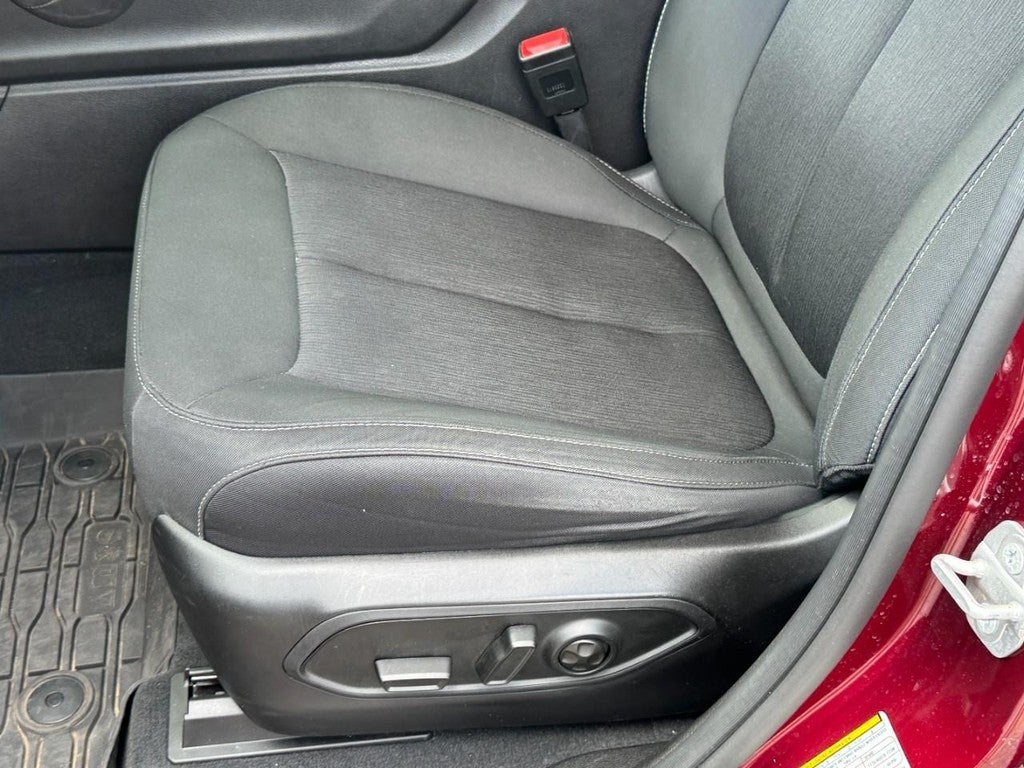 2023 Jeep Grand Cherokee Laredo 4x4