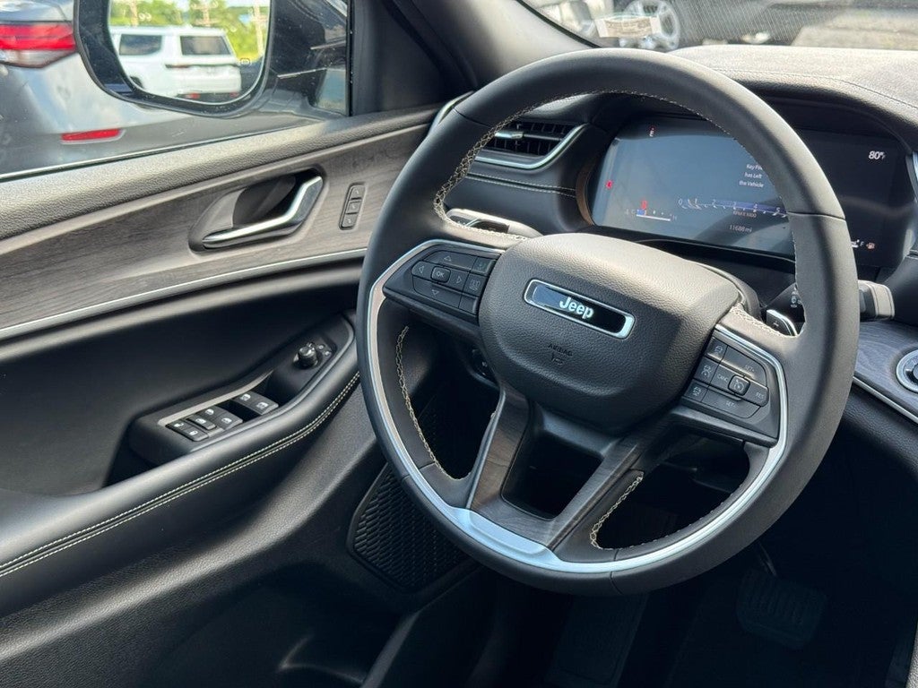 2025 Jeep Grand Cherokee L Limited 4x4