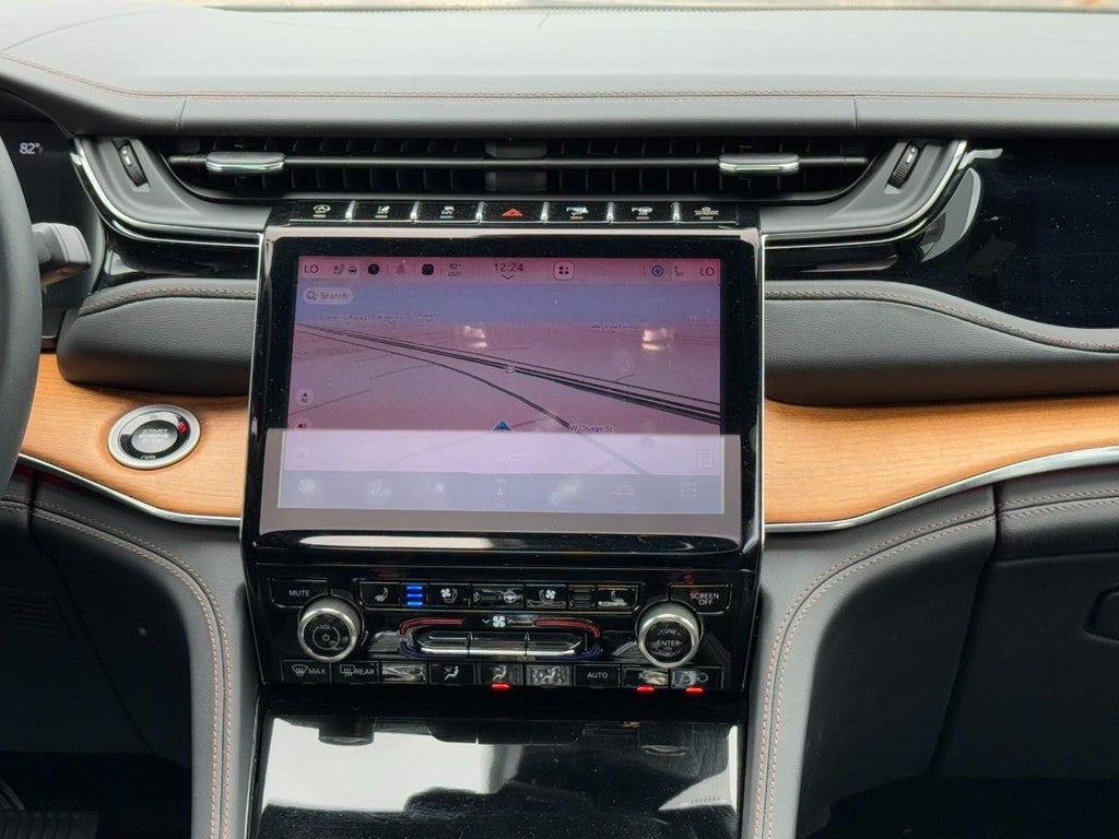 2025 Jeep Grand Cherokee L Summit Reserve 4x4