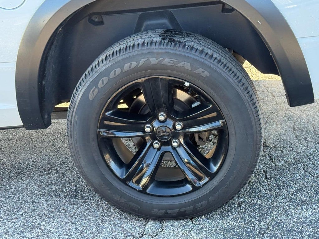 2024 RAM 1500 Classic Warlock 4x4 Crew Cab 5'7" Box