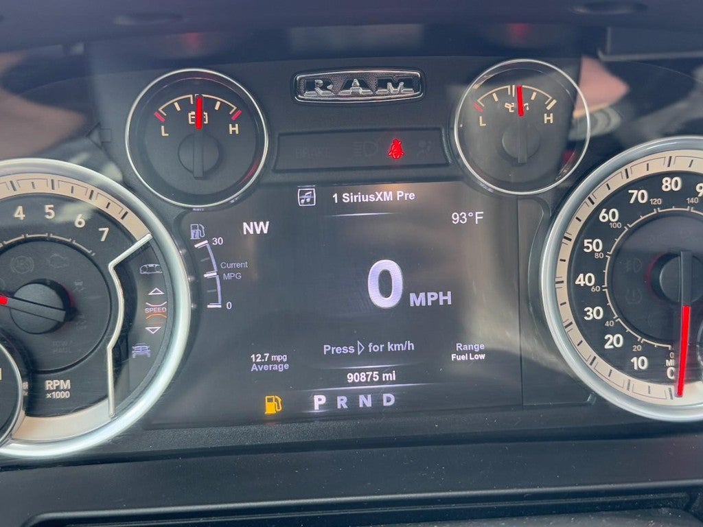 2017 RAM 1500 Laramie 4x4 Crew Cab 5'7" Box