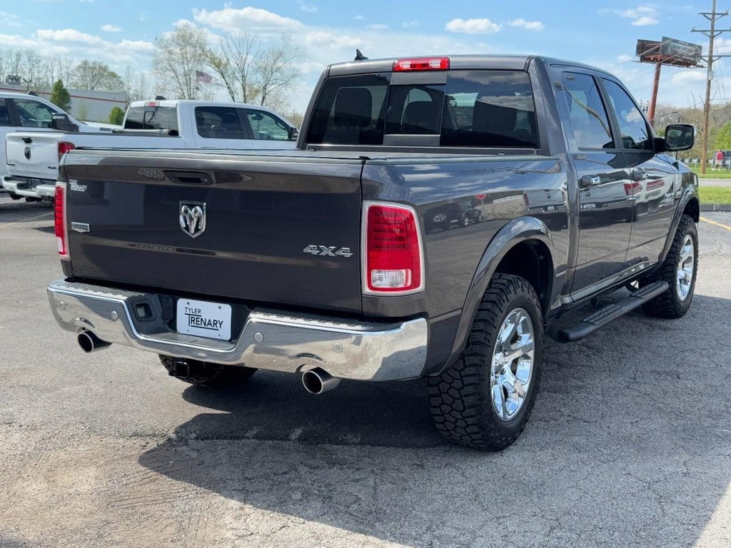 2017 RAM 1500 Laramie 4x4 Crew Cab 5'7" Box