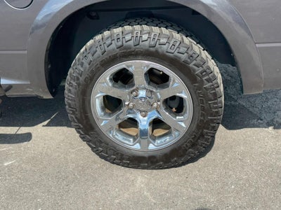 2017 RAM 1500 Laramie 4x4 Crew Cab 5'7" Box
