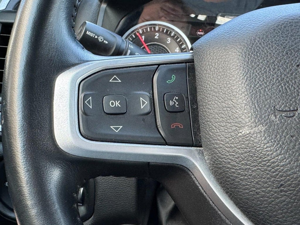 2022 RAM 1500 Big Horn 4x4 Crew Cab 5'7" Box