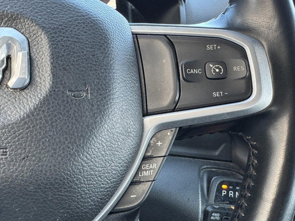 2022 RAM 1500 Big Horn 4x4 Crew Cab 5'7" Box
