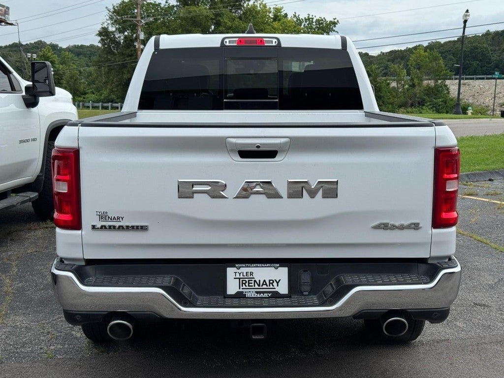 2025 RAM 1500 Laramie 4x4 Crew Cab 5'7" Box