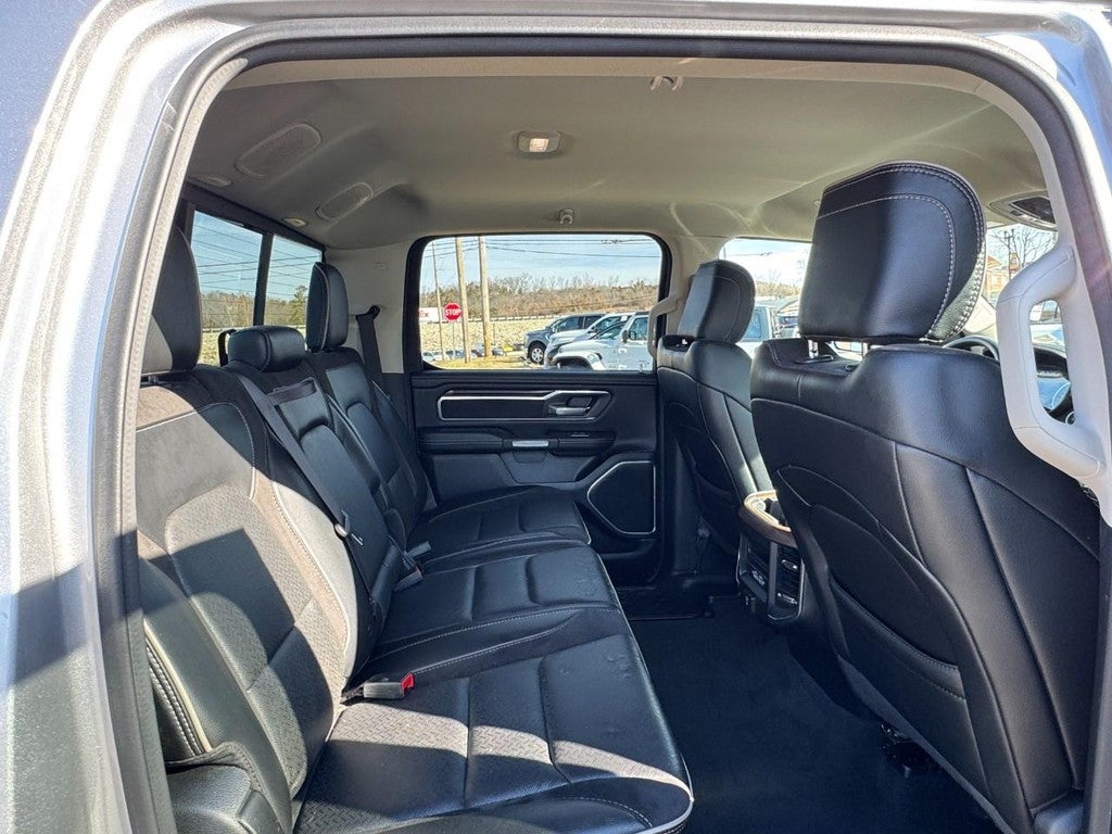 2022 RAM 1500 Laramie 4x4 Crew Cab 5'7" Box