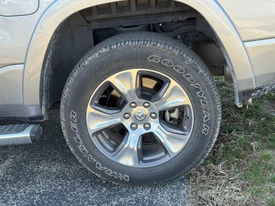 2022 RAM 1500 Laramie 4x4 Crew Cab 5'7" Box