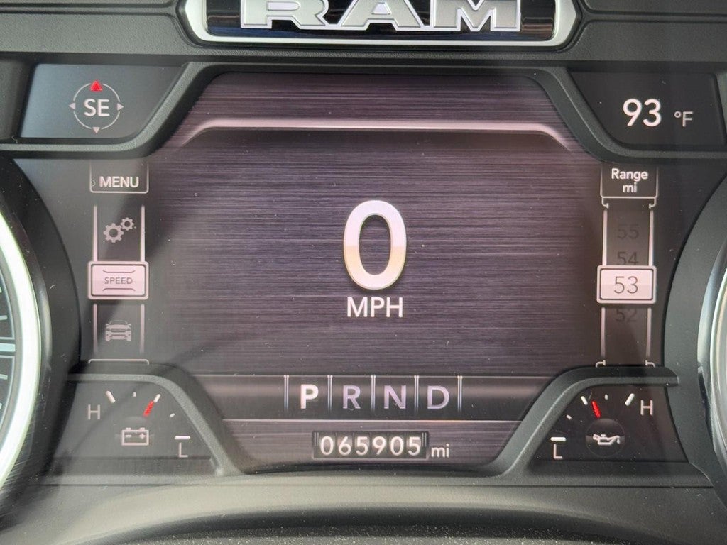 2020 RAM 1500 Laramie 4x4 Crew Cab 5'7" Box