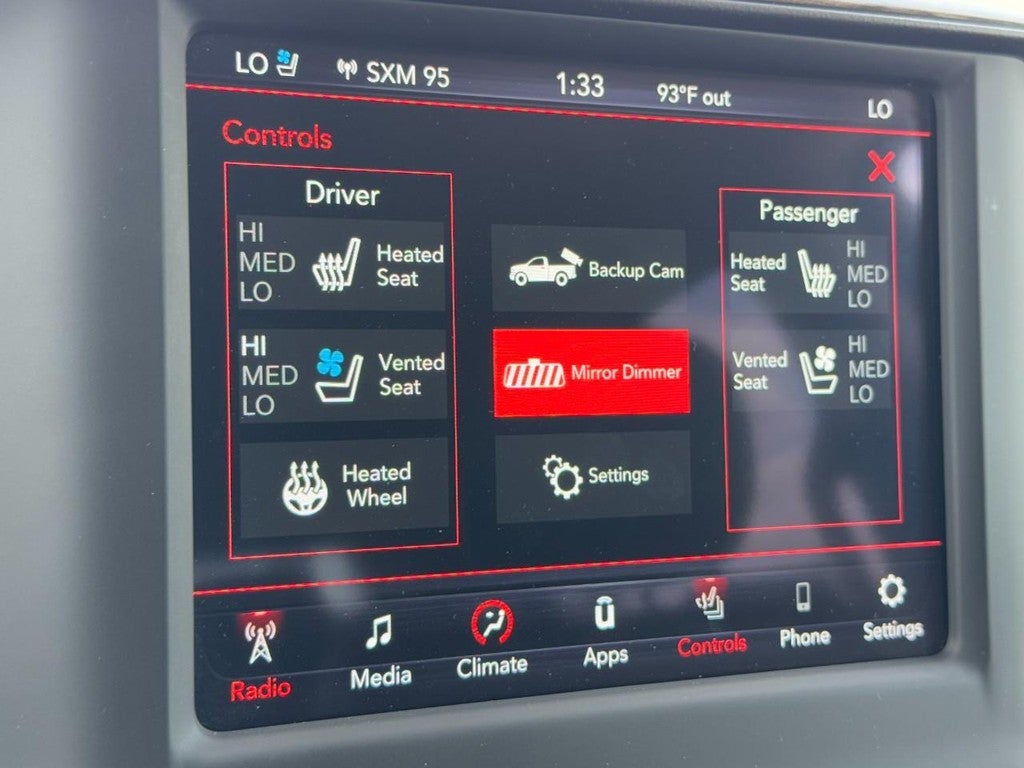 2020 RAM 1500 Laramie 4x4 Crew Cab 5'7" Box