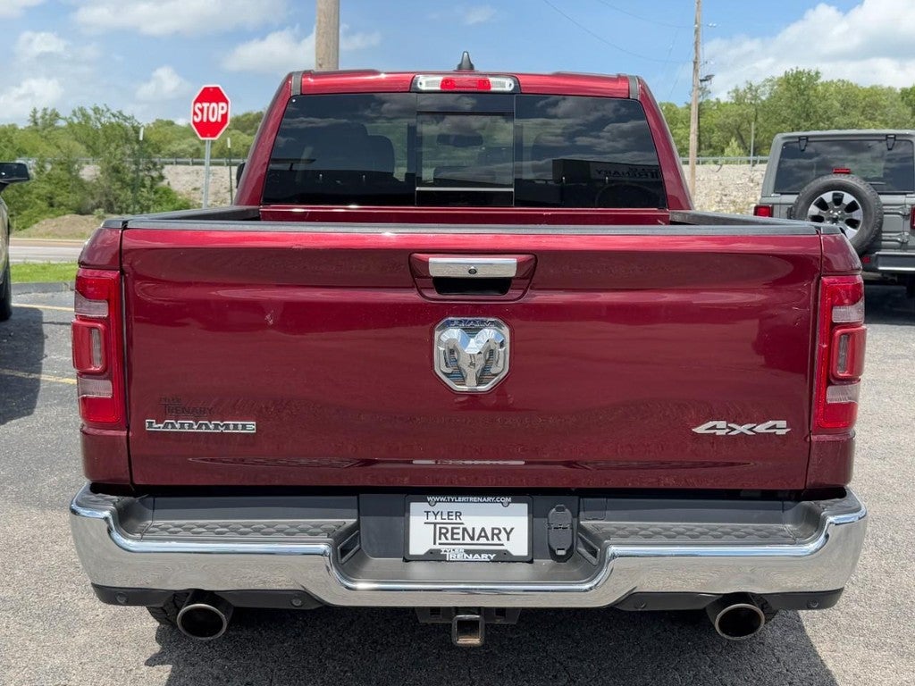 2020 RAM 1500 Laramie 4x4 Crew Cab 5'7" Box