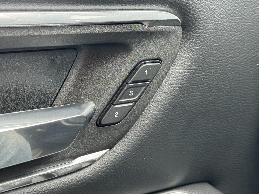 2022 RAM 1500 Laramie 4x4 Crew Cab 6'4" Box