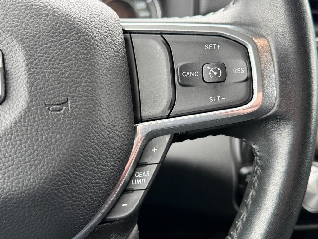 2022 RAM 1500 Laramie 4x4 Crew Cab 6'4" Box