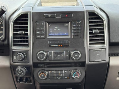 2017 Ford F-150 4WD SuperCrew Box