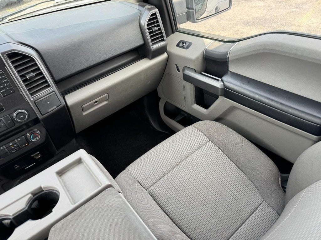 2017 Ford F-150 4WD SuperCrew Box
