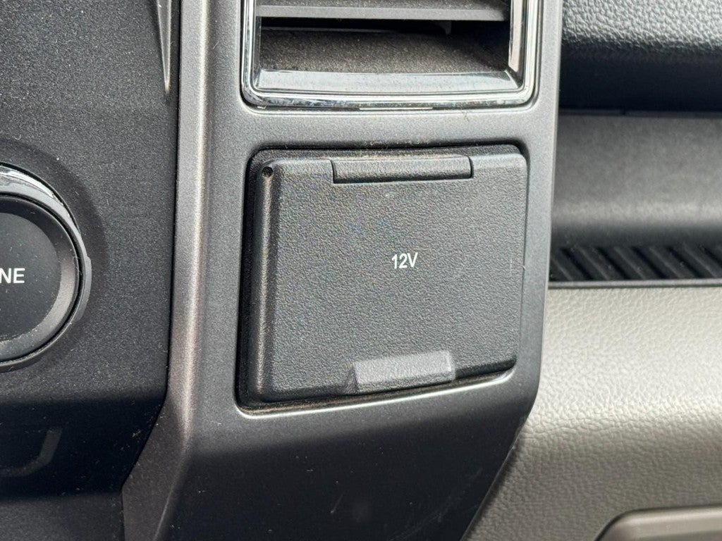 2017 Ford F-150 4WD SuperCrew Box