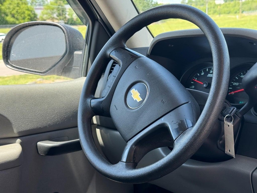 2013 Chevrolet Silverado 1500 2WD Reg Cab 133.0" Work Truck